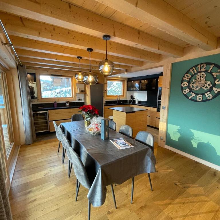 Chalet d'exception à Megeve - Terrasse plein sud - Chalet - 10