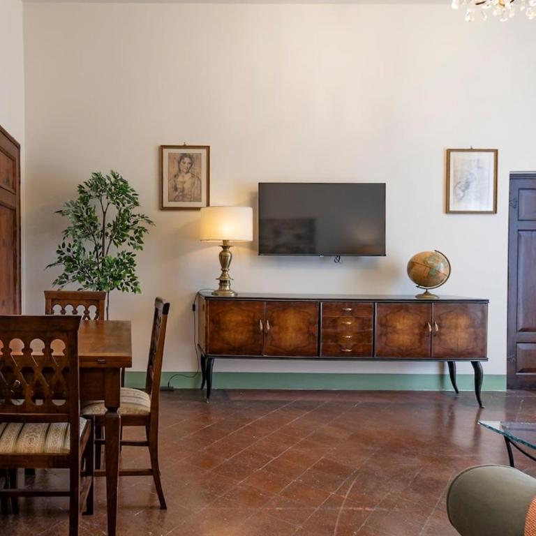 Elegant Historic Residence 50m Puccini Museum AC - Appartamento con 1 Camera da Letto - 2