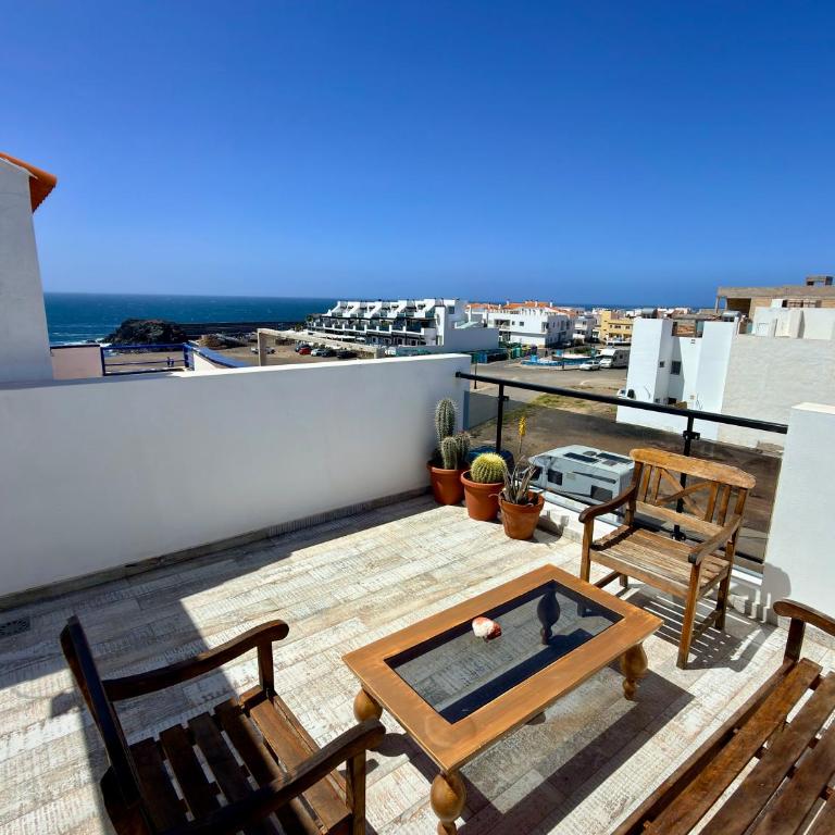 Casa Patrizia a Modern Ocean View Surf & Beaches Walk in ElCotillo - Apartamento de 1 dormitorio - 1