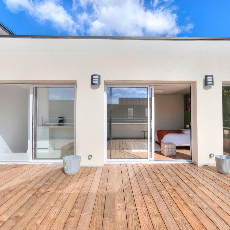 Maison Alta - BIG House en ville - Rooftop, Garage, Jardin et Barbecue - Maison 4 Chambres - 32