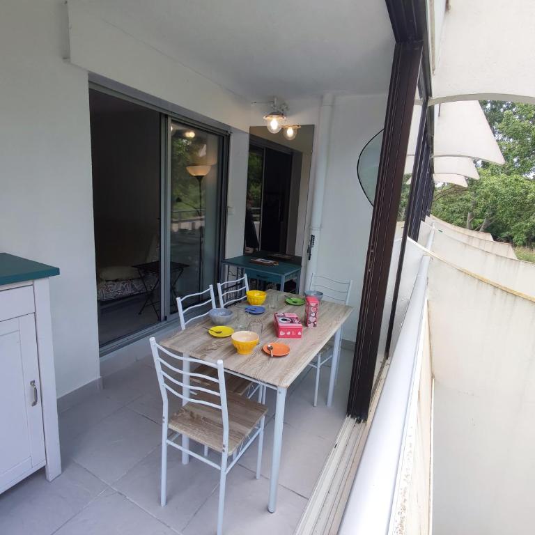 T2 Qaurtier Couchant, Vue parc, au calme, à 5 min de la plage - Apartment mit 1 Schlafzimmer - 4