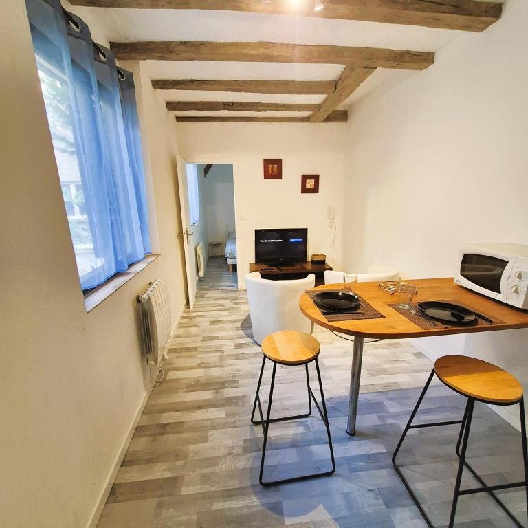 L'Atelier du Charpentier - T2 - Wifi - TV - Appartamento - 13