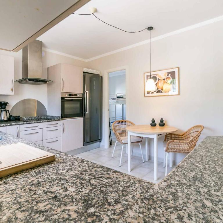 108-Villa, 2 Minutes Walk to the beach, Heated pool - Villa - 19
