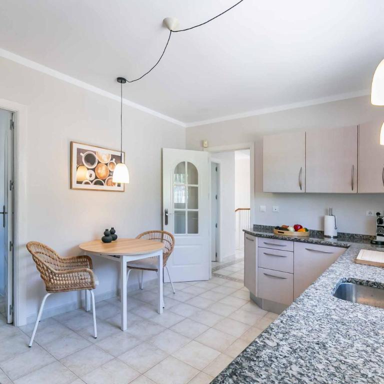 108-Villa, 2 Minutes Walk to the beach, Heated pool - Villa - 20