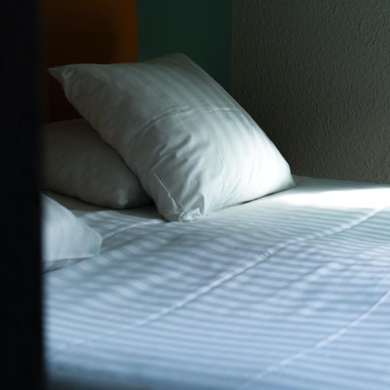 PoMo Hôtel & Restaurant - Chambre Lit King-Size Supérieure - 1