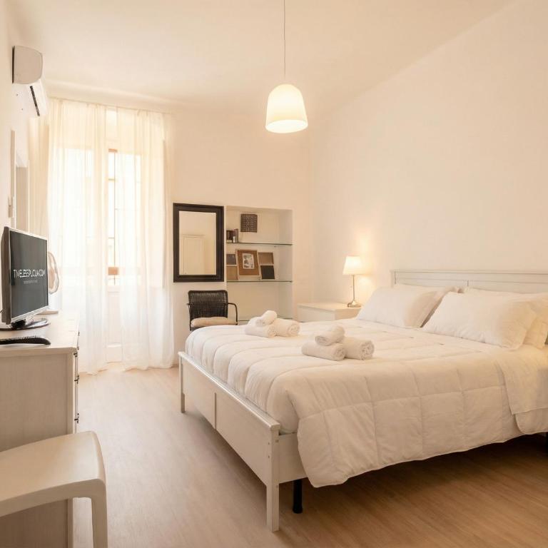 Melo Modern Apartment - Two-Bedroom Apartment with Balcony - 2