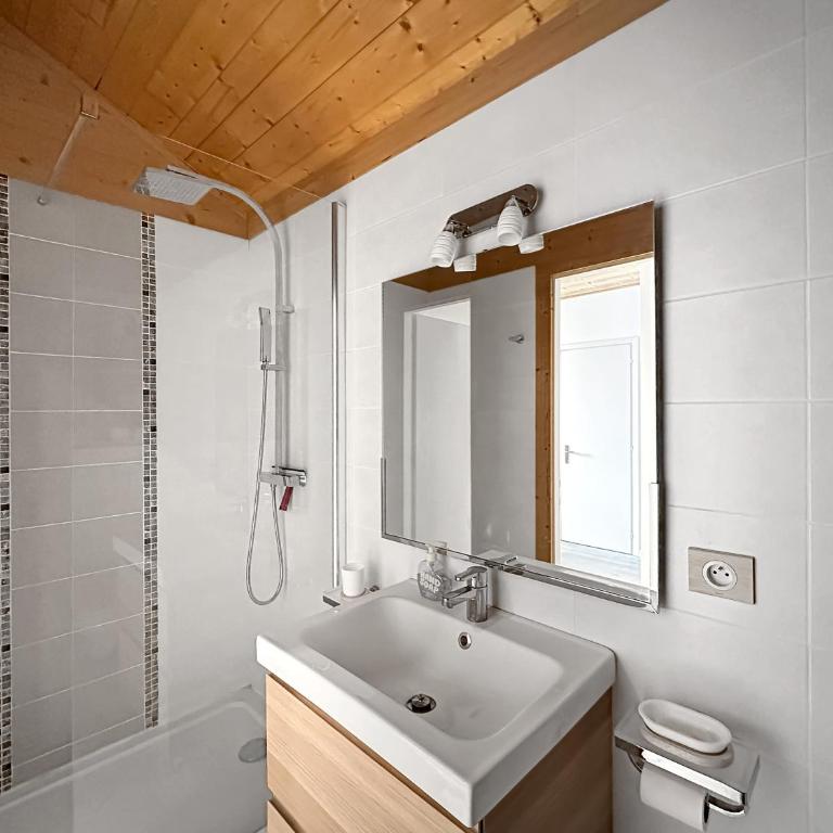 SA417 - 3 pieces 5 pers centre des Carroz - Apartment mit 2 Schlafzimmern und Balkon - 8