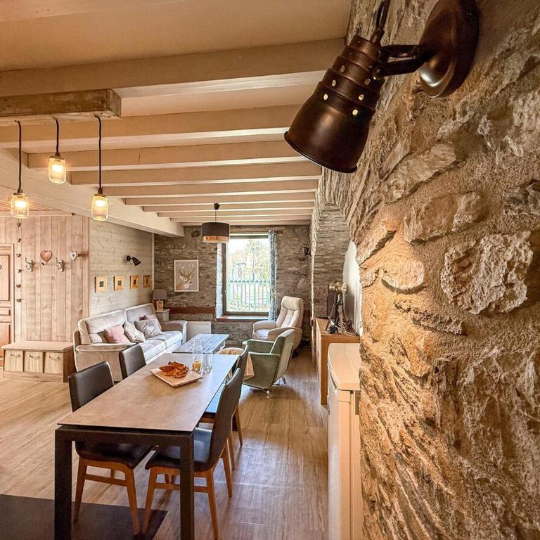 The Snowy Barn - Three-Bedroom Apartment - 5