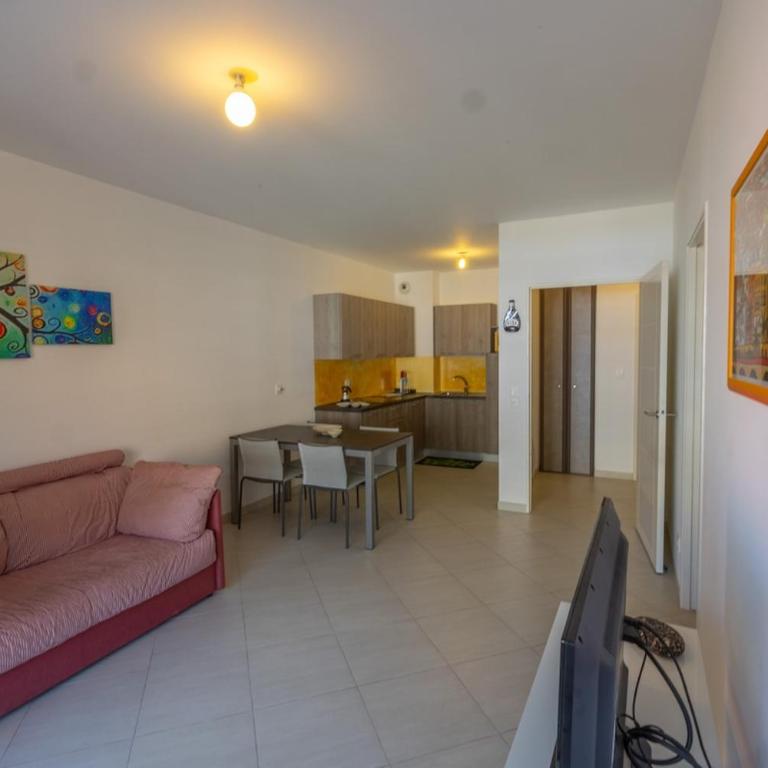 110I - Joli 2P avec terrasse piscine et parking - Appartement 1 Chambre - 9