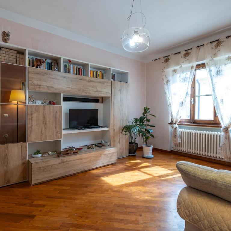 Ampio appartamento con idromassaggio a Firenze - Appartamento con 1 Camera da Letto - 2