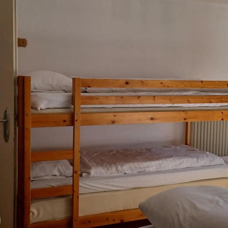 Haus Ollie - Apartment mit Dusche - 13