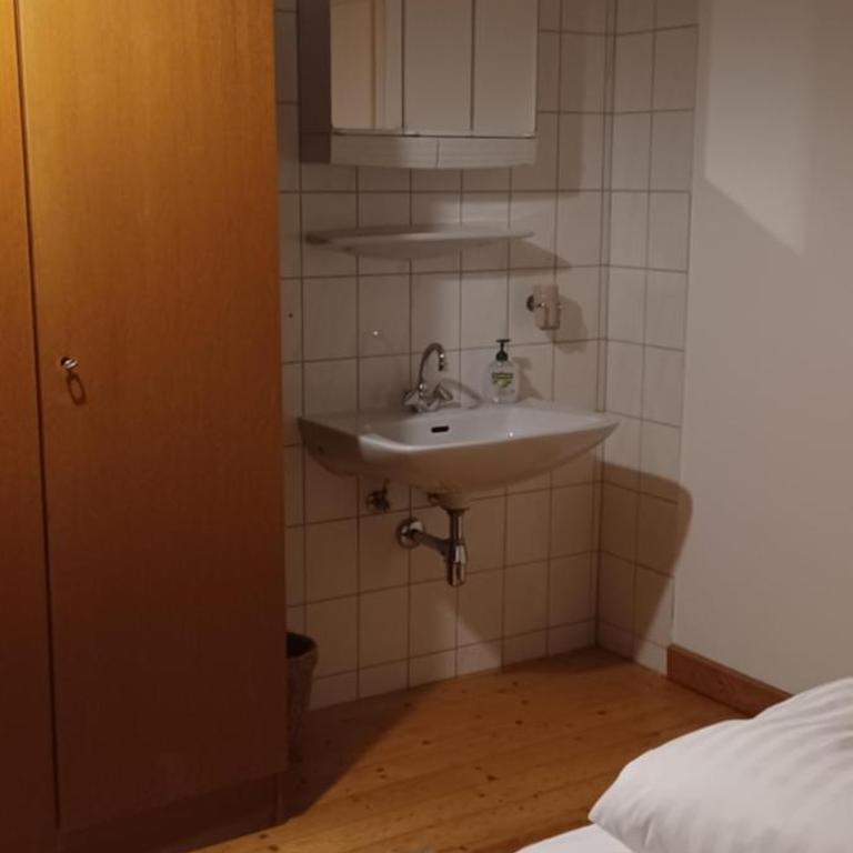Haus Ollie - Apartment mit Dusche - 18