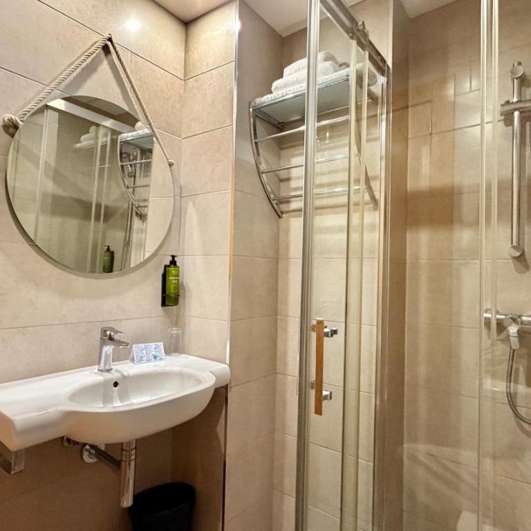 Hotel Celymar - Habitación Individual con balcón - 3