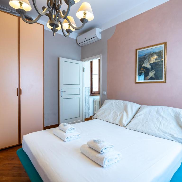 Spacious Apartment near Beccaria with Hydromassage Tub - One-Bedroom Apartment - 2