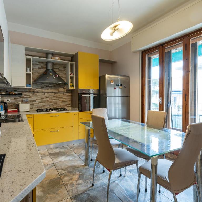 Spacious Apartment near Beccaria with Hydromassage Tub - One-Bedroom Apartment - 45