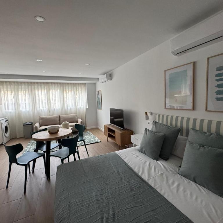 Apartamentos Marcela by gaiarooms - Estudio - 31