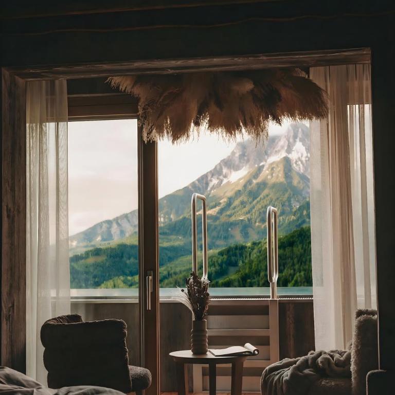 Jufenalm BOHO & Wellnesshotel - Dreibettzimmer mit Terrasse - 3