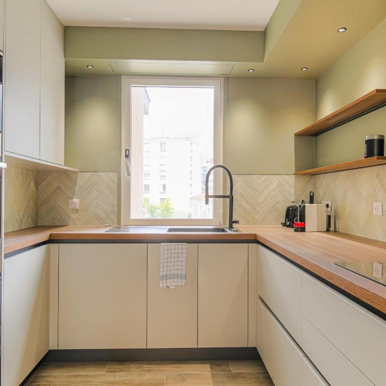 Luxe et Design avec parking gratuit - Appartement - 16