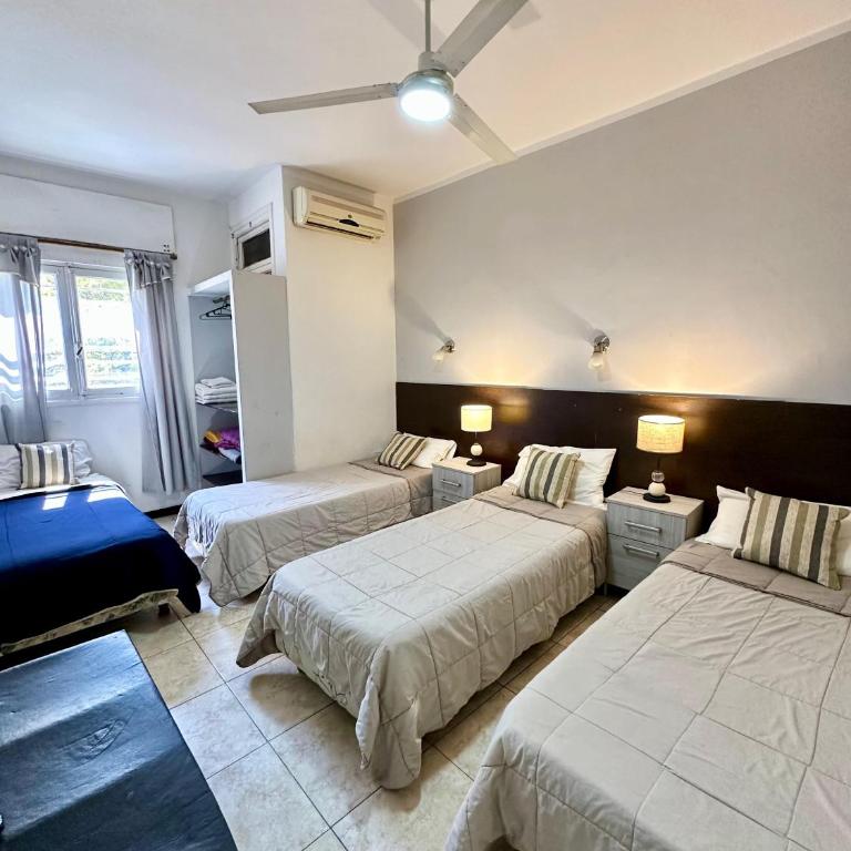 Hotel Estrella Andina - Quadruple Room with Private Bathroom - 1