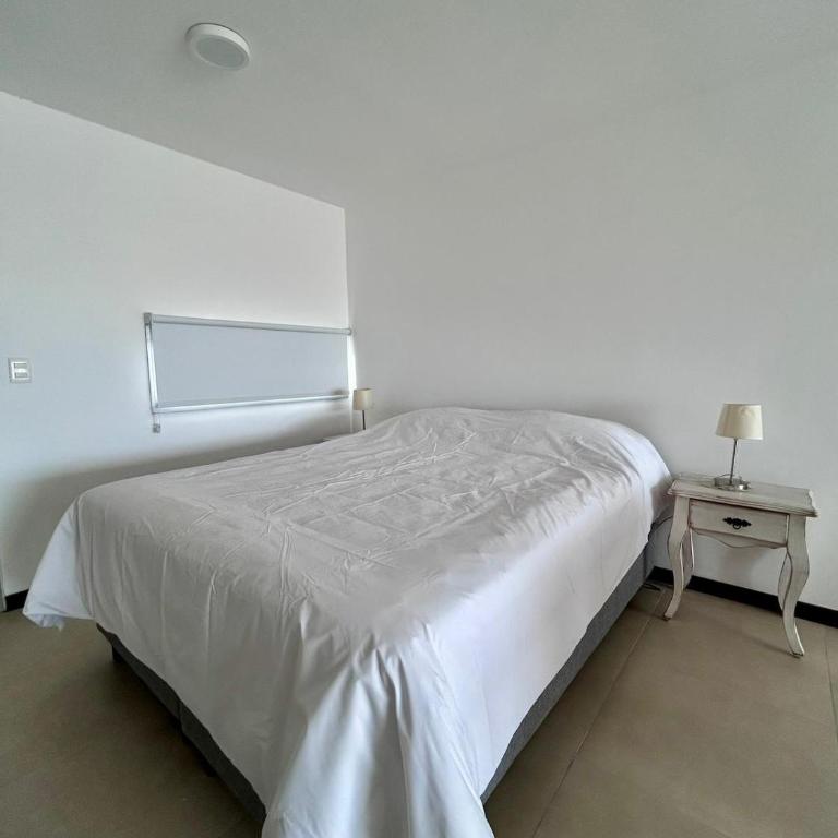 Mono Balcón Vista al Río Nª 604, Colonia - One-Bedroom Apartment - 2