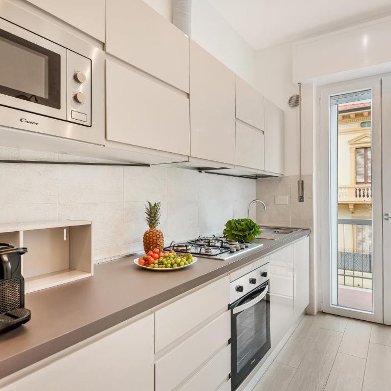 GOLDEN LUXE - 3 suites in the sea luxe apartment - Three-Bedroom Apartment - 18