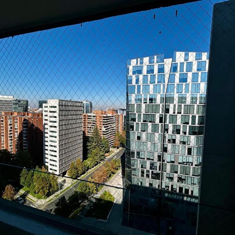 High Rise Modern Apt Near Parque Arauco - One-Bedroom Apartment - 12