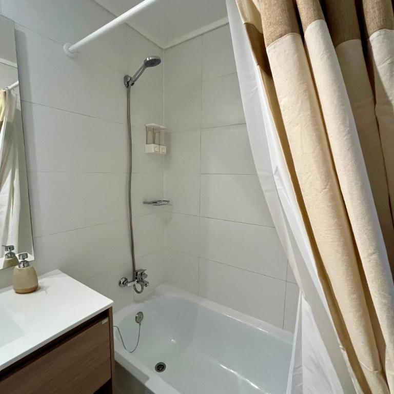 Departamento nuevo a pasos de playa Brava - Apartamento de 2 dormitorios - 9