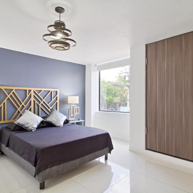 2 bedroom apartment - one block from Lleras park, P1 - Two-Bedroom Apartment - 9
