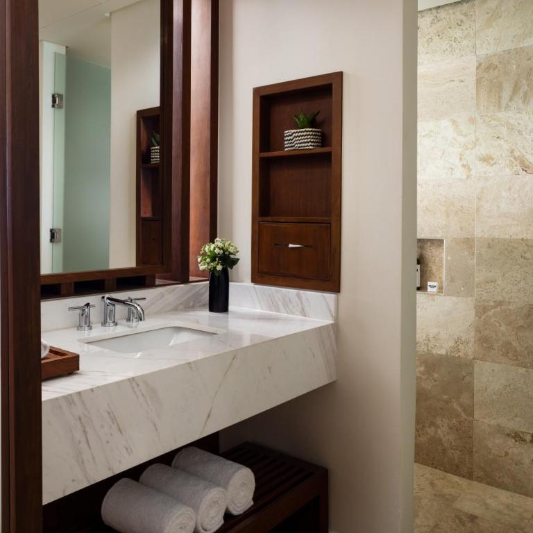 Secrets Mirabel Cancún Resort & Spa - Adults Only - New Spa now open! - Preferred Club Premium Ocean Front Terrace King - 1