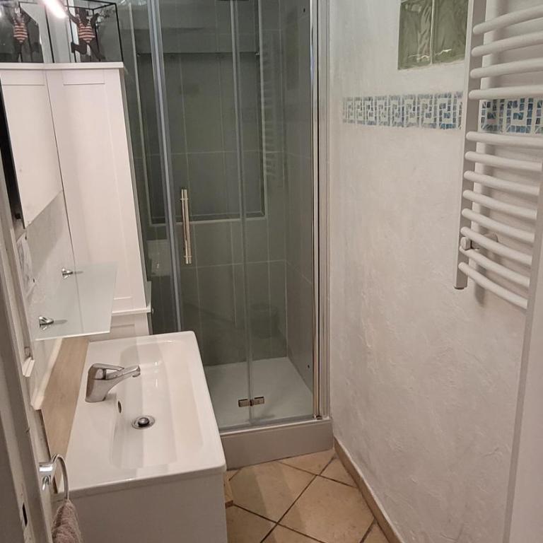 LA GRENILLE - Apartamento de 1 dormitorio - 3