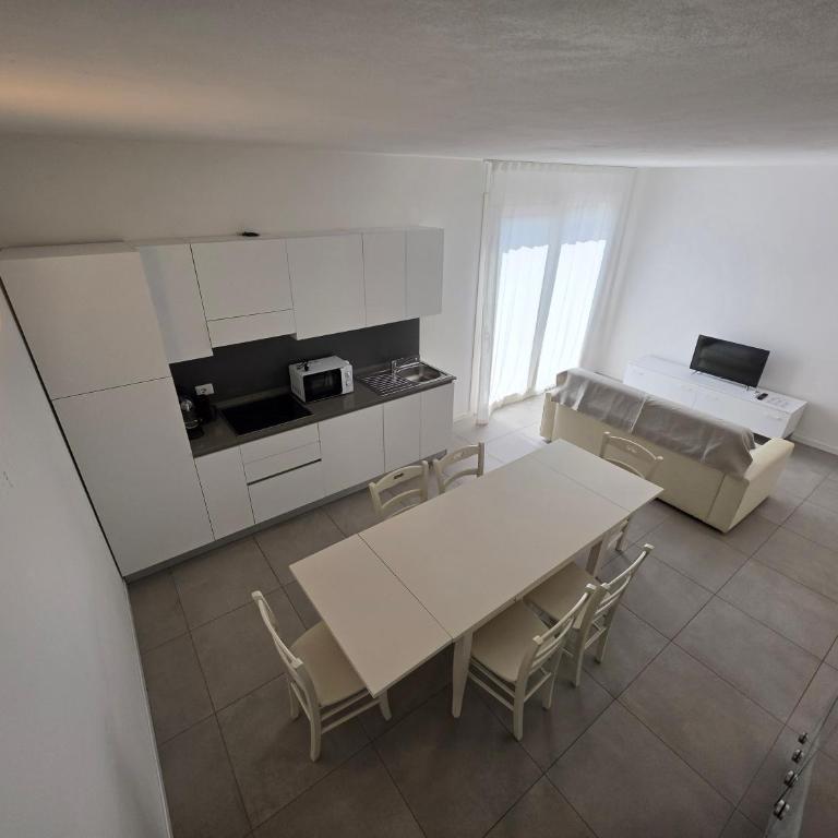 Residence Al Molo - Suite Porta del Mar Sea View - Agenzia Cocal - Appartamento con 3 Camere da Letto - 4