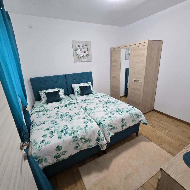 Apartment Angel - One-Bedroom Apartment - 25