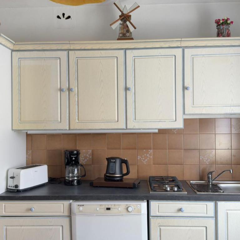 Petit Kennedy Maison 4 personnes Rochebonne - Two-Bedroom House - 13