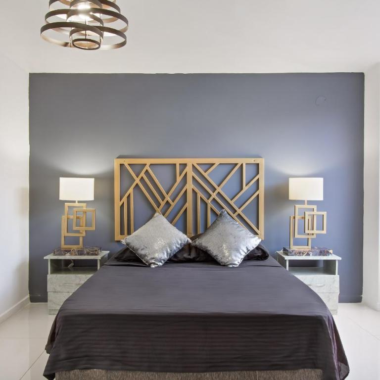 2 bedroom apartment - one block from Lleras park, P1 - Two-Bedroom Apartment - 3