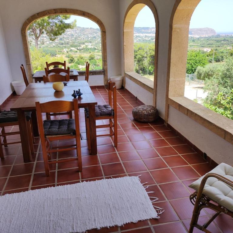 Villa in Jávea with ocean and Montgó views - Villa - 34