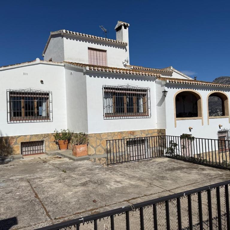 Villa in Jávea with ocean and Montgó views - Villa - 26