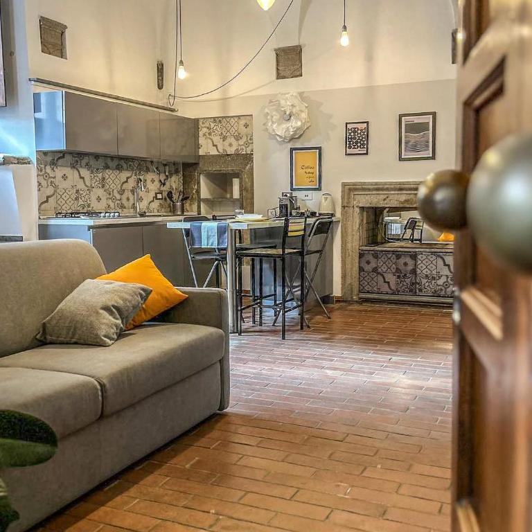 La dimora di GI - Nel centro storico di Viterbo - Appartamento Superior con 1 Camera da Letto - 11