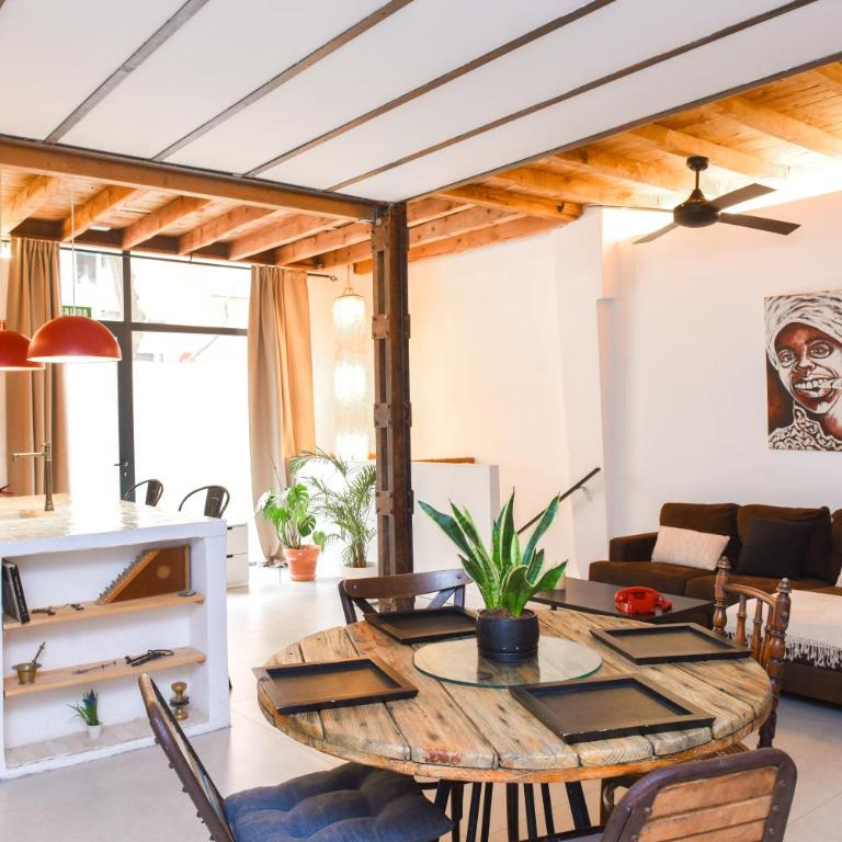 Apartamento para 5 en Madrid centro - Malasaña, Chueca, Gran Vía y Plaza de España - Two-Bedroom Standard Apartment - 5
