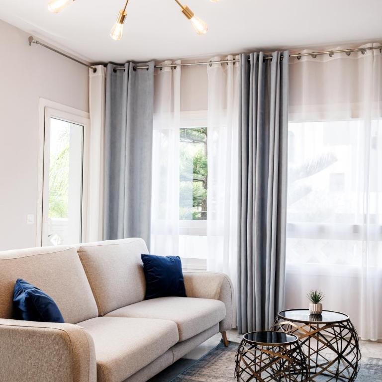 MARBELLA BANUS SUITES - Banús, Playa Rocio Seaside Complex, 3BDM-3BHT, Direct Access to the Beach, Large Outdoor Terrace, 3 min Walk to Puerto Banús - Apartamento Premium de 3 dormitorios con balcón - 58
