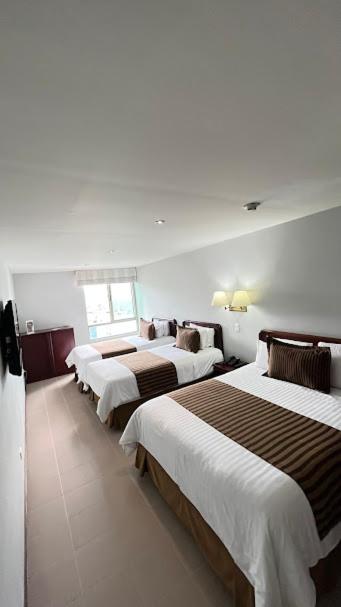 Hotel Internacional La Triada - Triple Room - 2