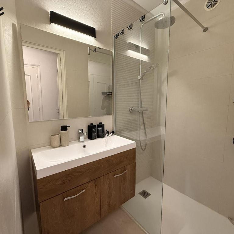 Les Balcons du Nivolet - Modern 3-room apartment & Downtown - Appartement 2 Chambres avec Balcon - 4