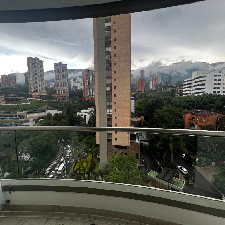 Huge Apartment for families at Poblado - Deluxe Double Room - 5