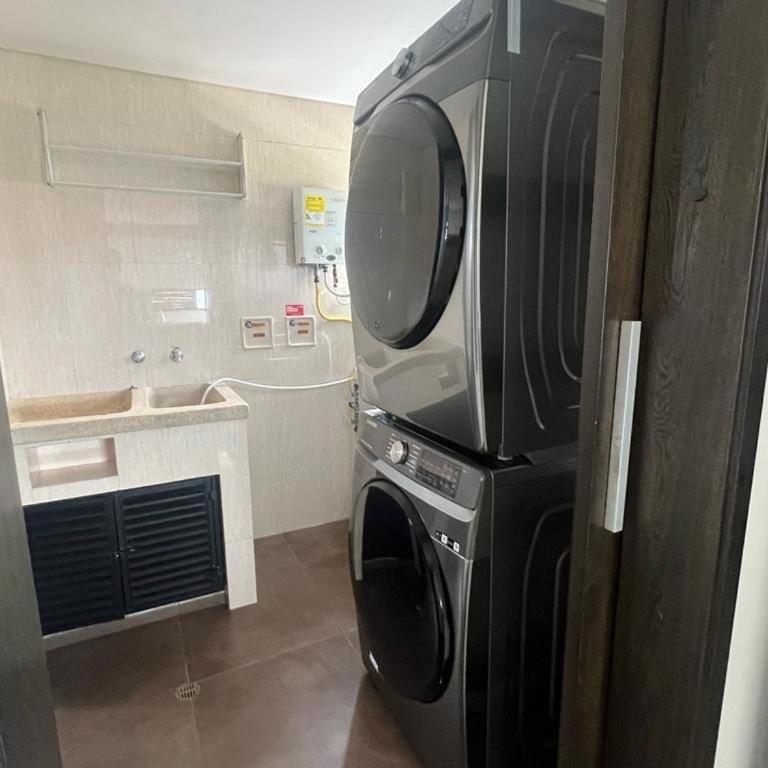 Huge Apartment for families at Poblado - Luxury Quadruple Room - 7