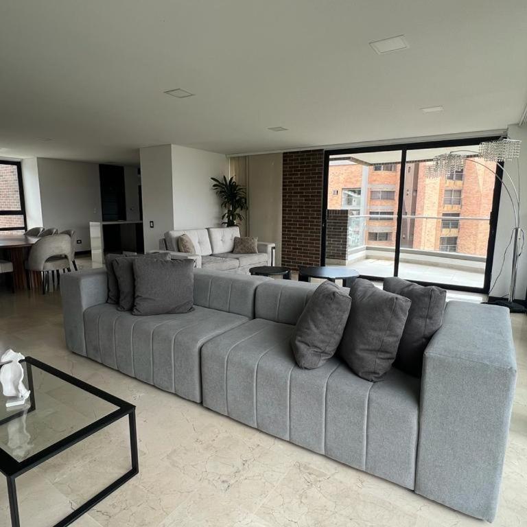 Huge Apartment for families at Poblado - Luxury Quadruple Room - 10