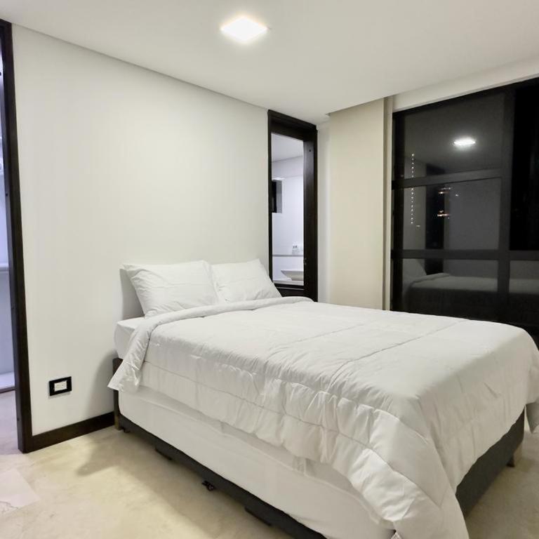 Huge Apartment for families at Poblado - Luxury Quadruple Room - 18