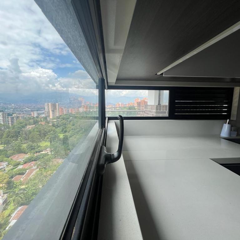 Huge Apartment for families at Poblado - Luxury Quadruple Room - 32
