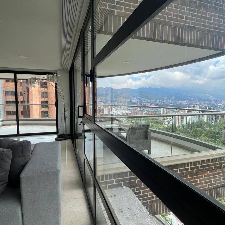 Huge Apartment for families at Poblado - Luxury Quadruple Room - 33