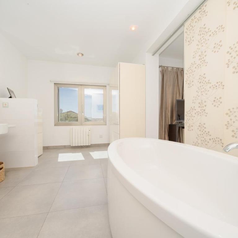 Villa Privada con Piscina y Jardín en Las Chapas, Marbella - Villa de 2 dormitorios - 18