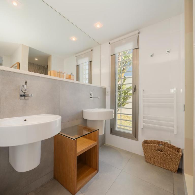 Villa Privada con Piscina y Jardín en Las Chapas, Marbella - Villa de 2 dormitorios - 31