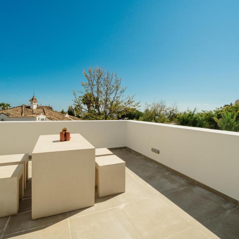 Villa Privada con Piscina y Jardín en Las Chapas, Marbella - Villa de 2 dormitorios - 48
